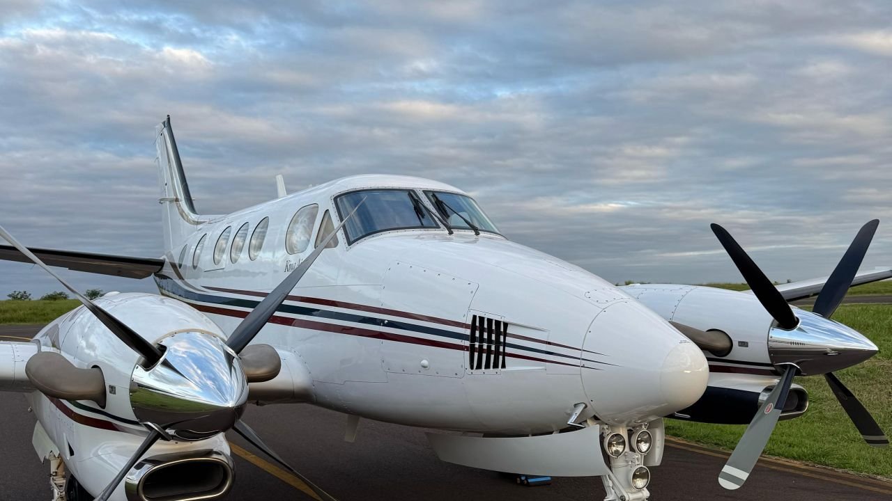 BEECHCRAFT KING AIR C90B 2002