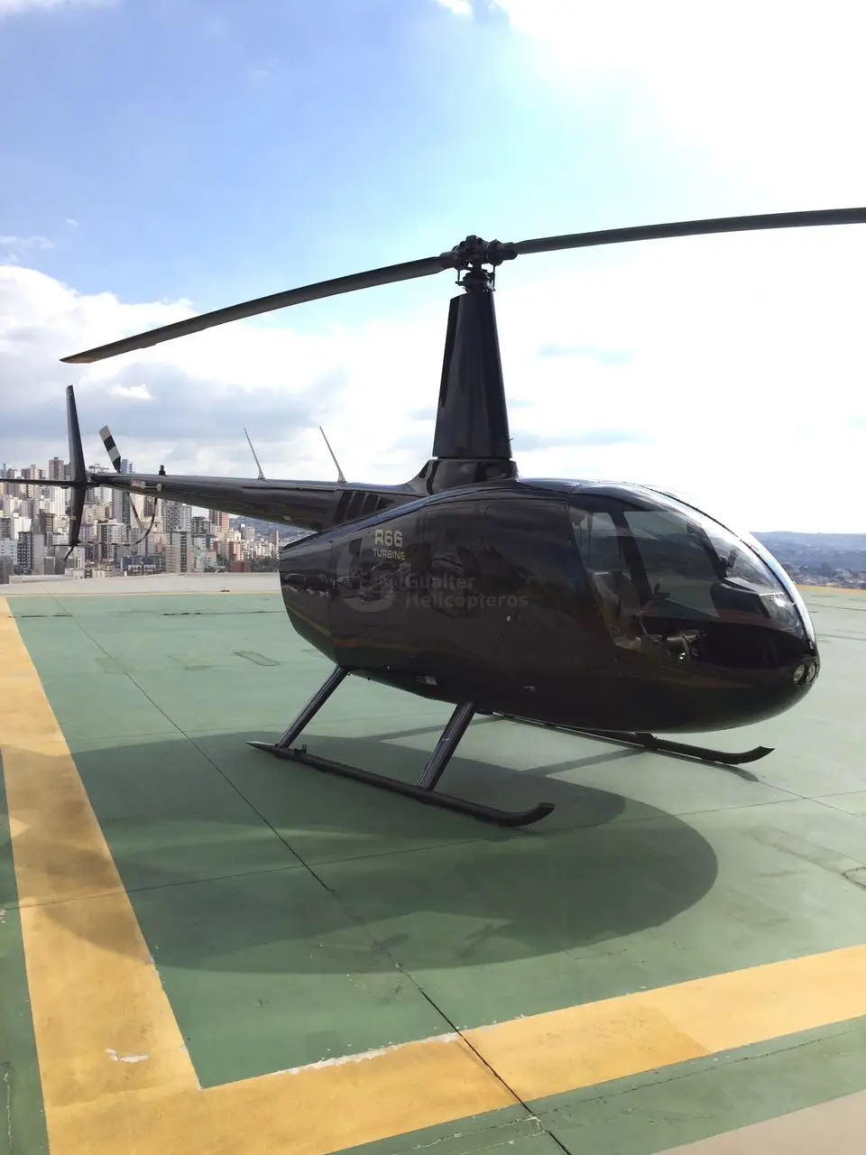 ROBINSON R66 TURBINE 2013