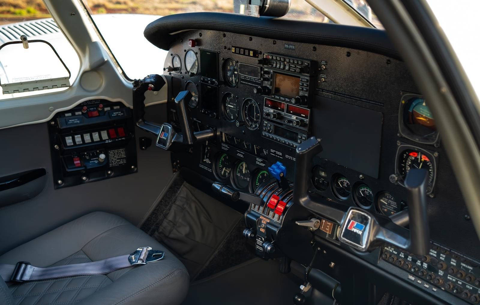 PIPER SENECA ll 1979