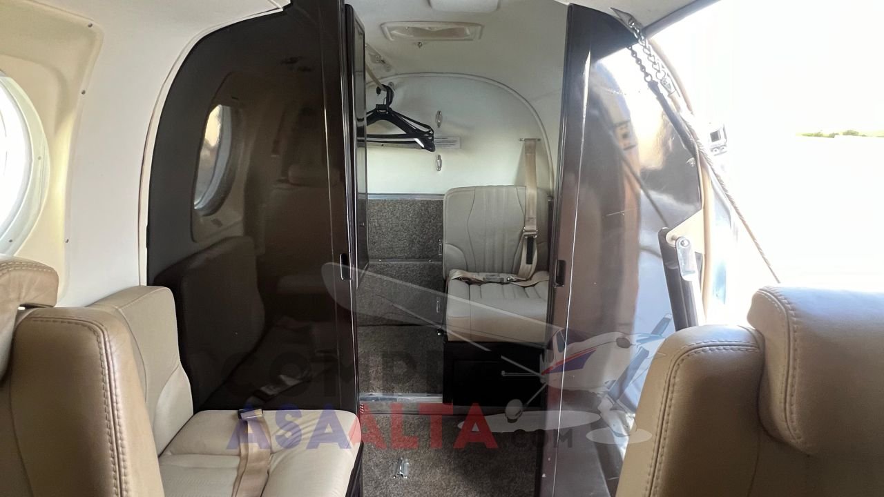 BEECHCRAFT KING AIR F90 1981