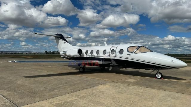 HAWKER 400A 1999
