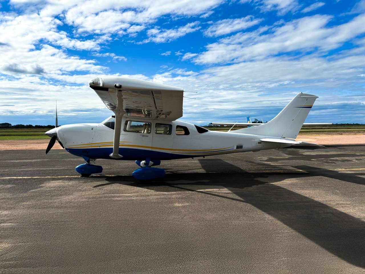 CESSNA T206H 2014