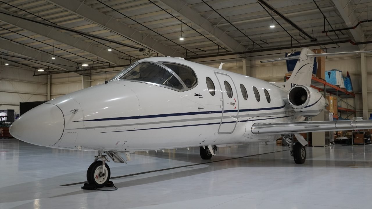 HAWKER 400XP 2004