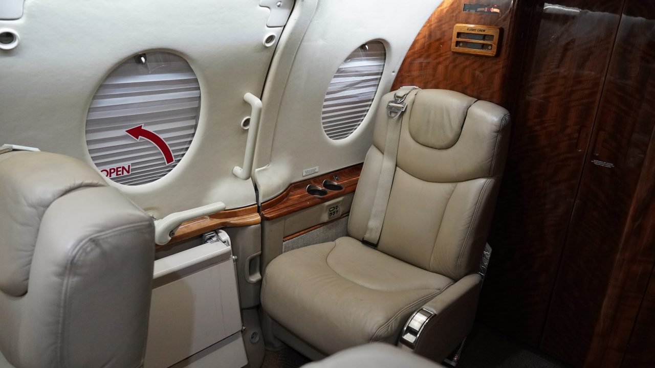 HAWKER 400XP 2004