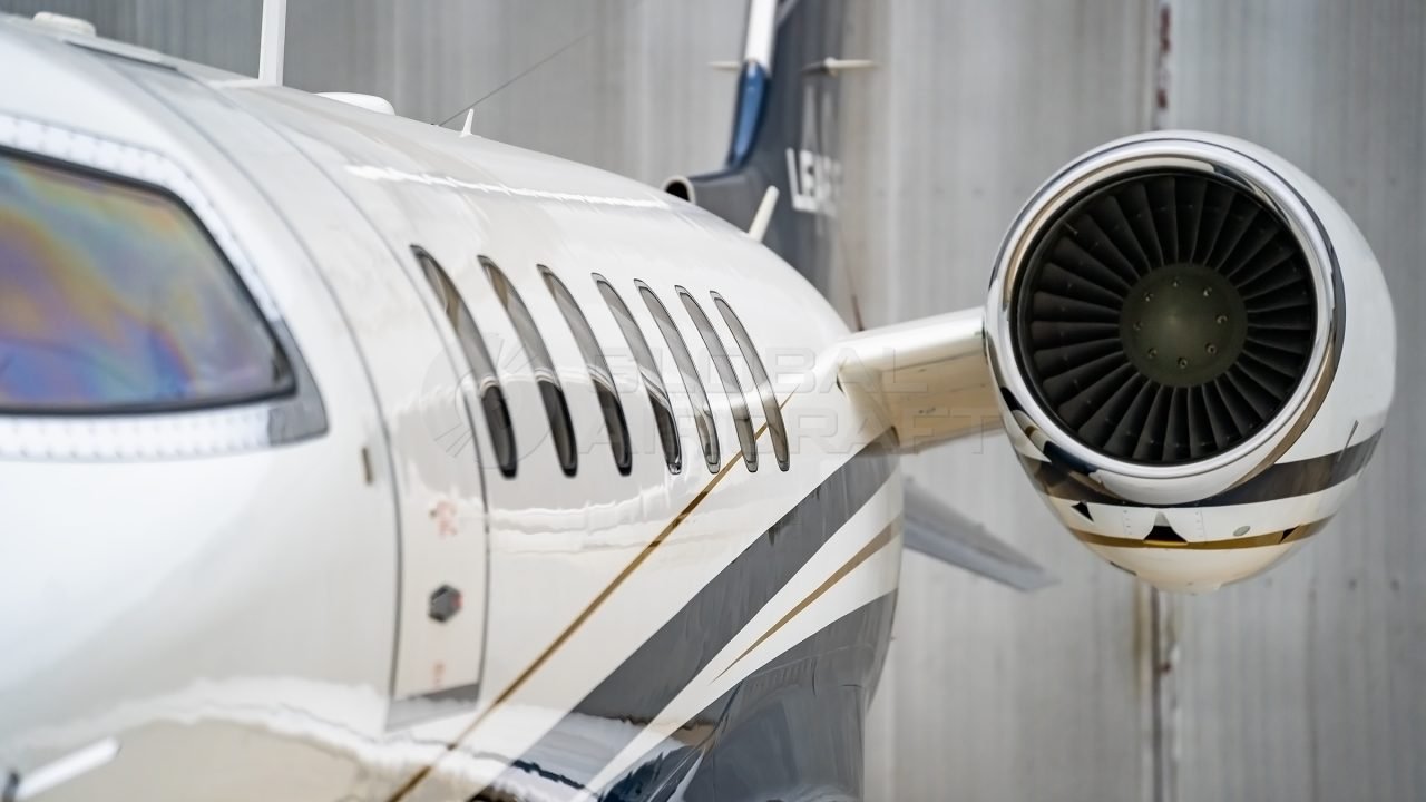 BOMBARDIER LEARJET 40XR 2006
