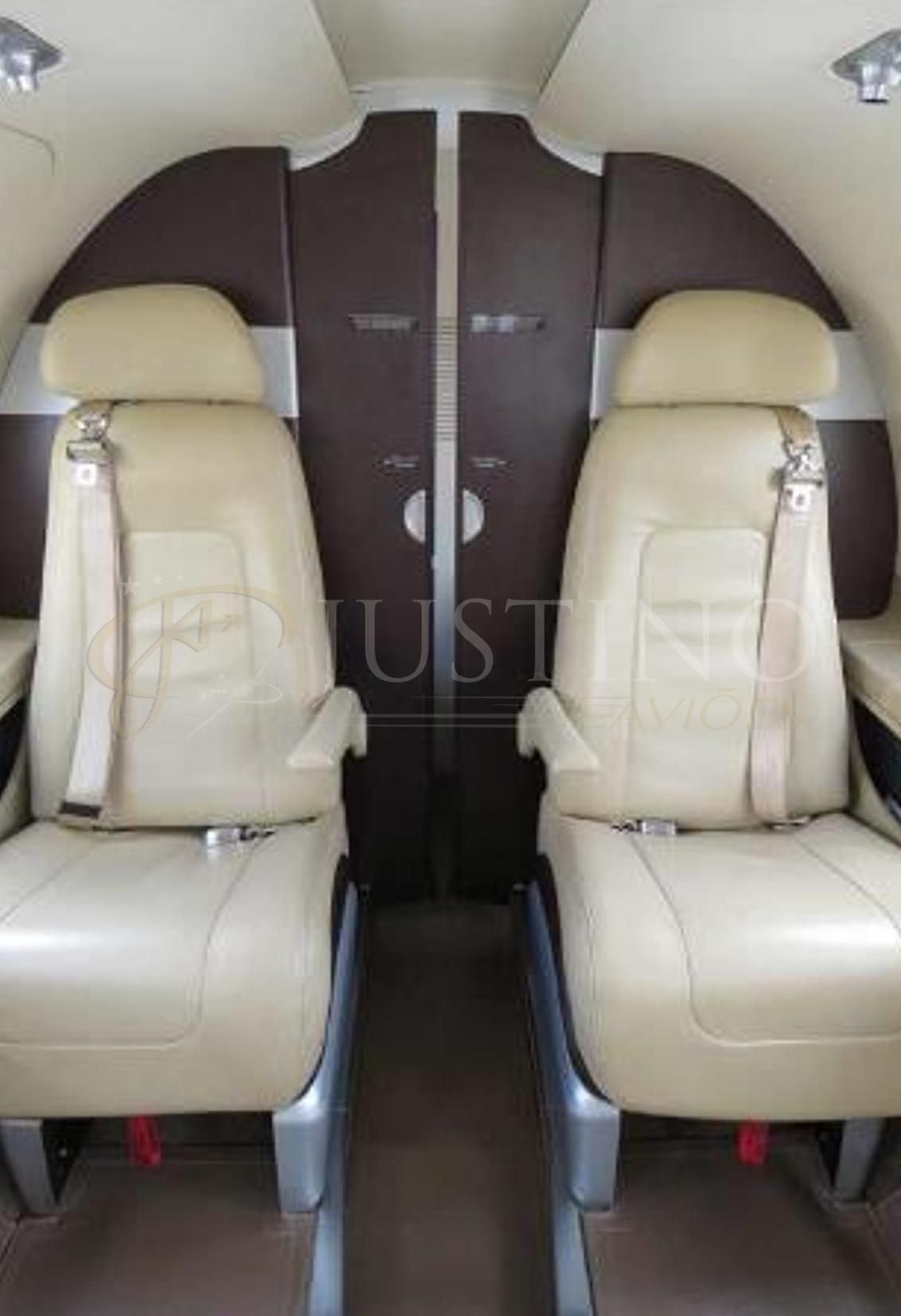 PHENOM 100 2011