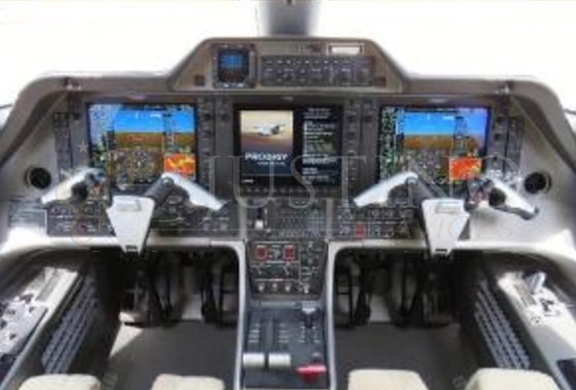PHENOM 100 2011