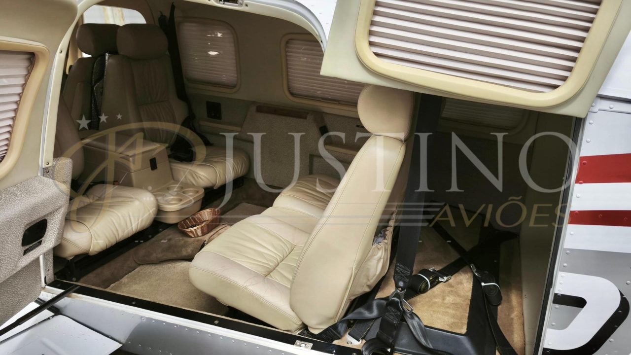 PIPER SENECA V 2011