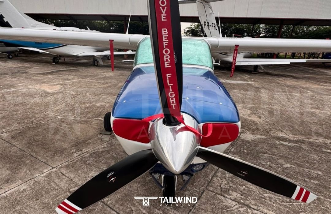 CESSNA T210M 1978
