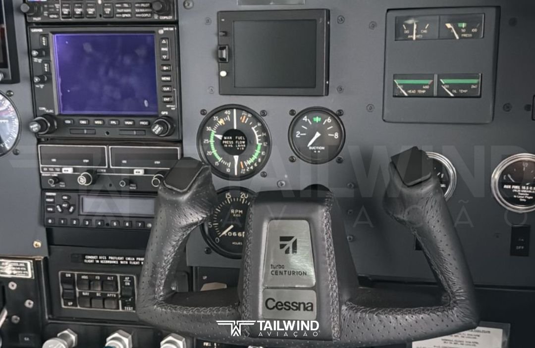 CESSNA T210M 1978