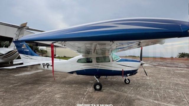 CESSNA T210M 1978