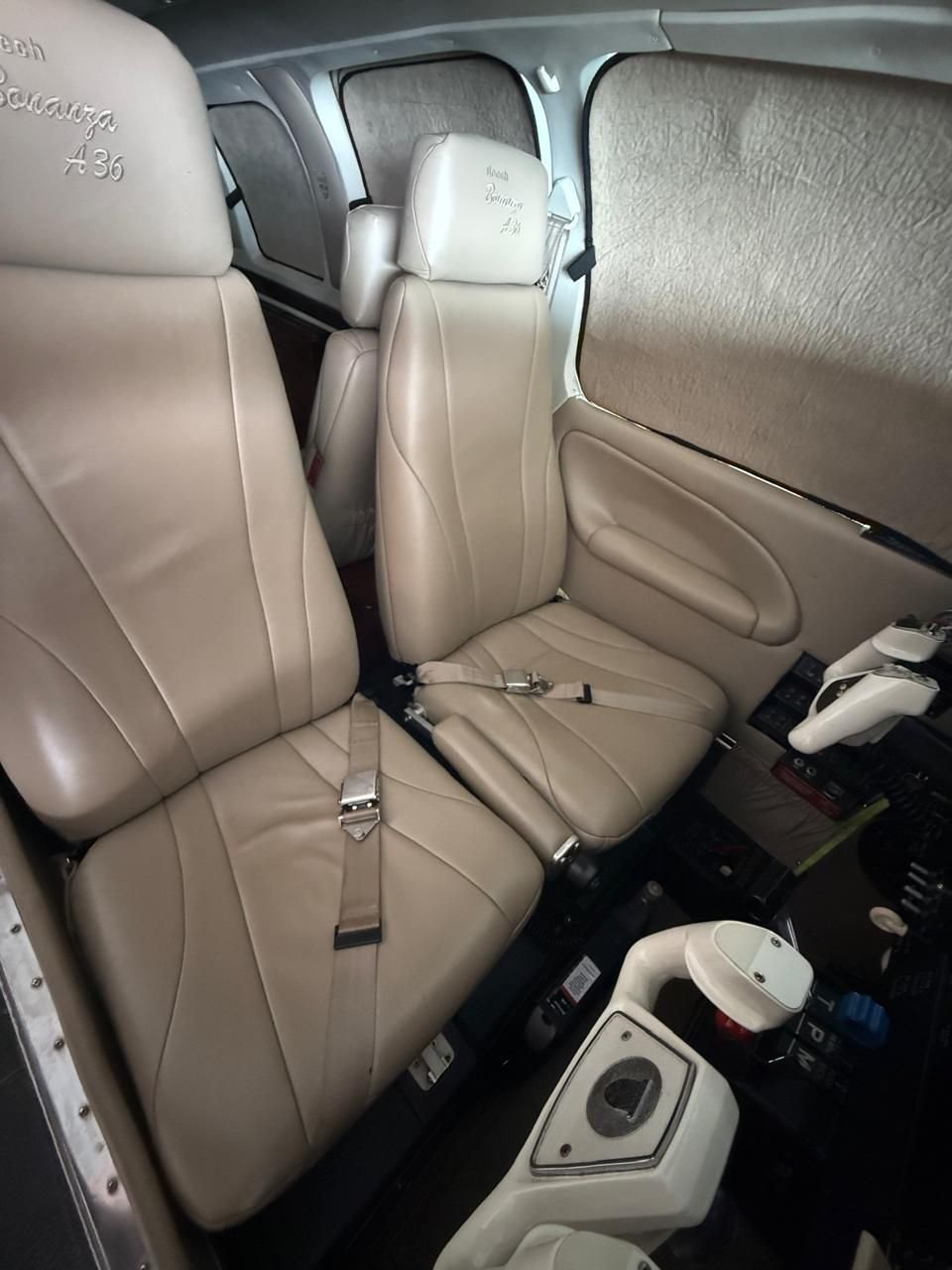 BEECHCRAFT BONANZA A36 1995