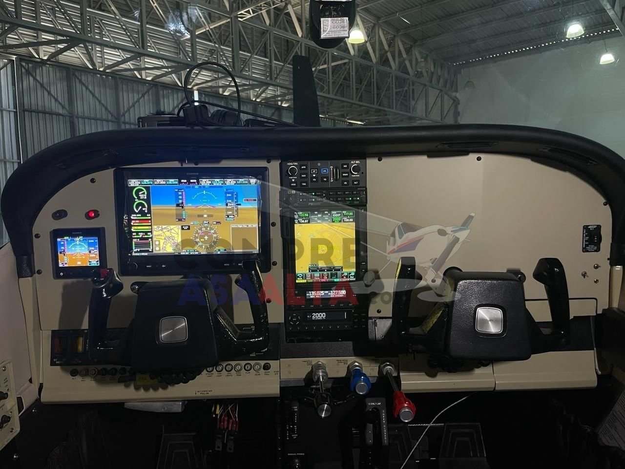 CESSNA 210M 1977