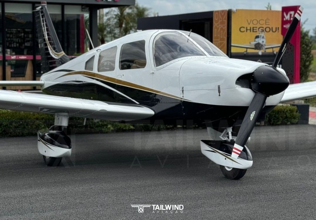 EMBRAER EMB-712 TUPI 1989