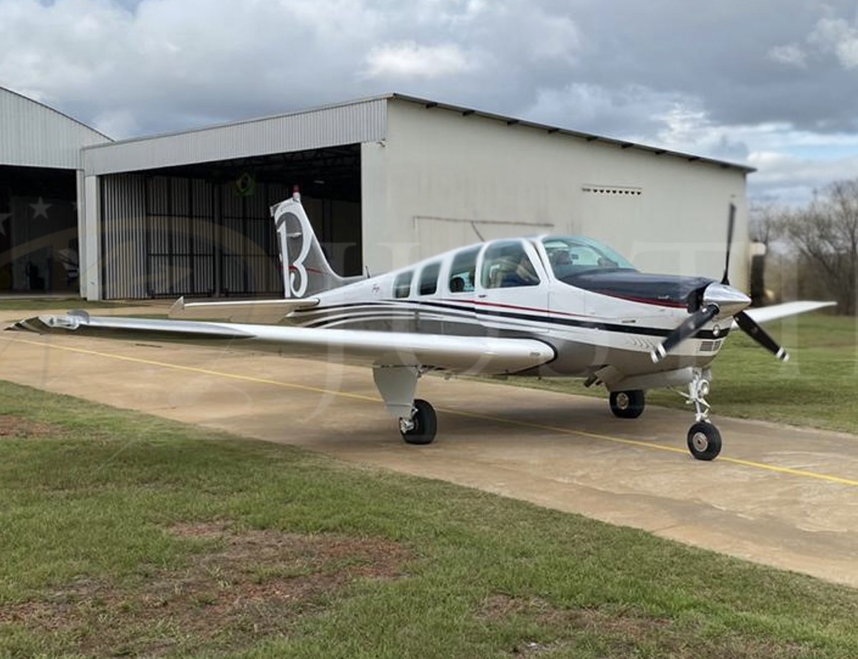 BONANZA A36 1980 — foto 4 de 5