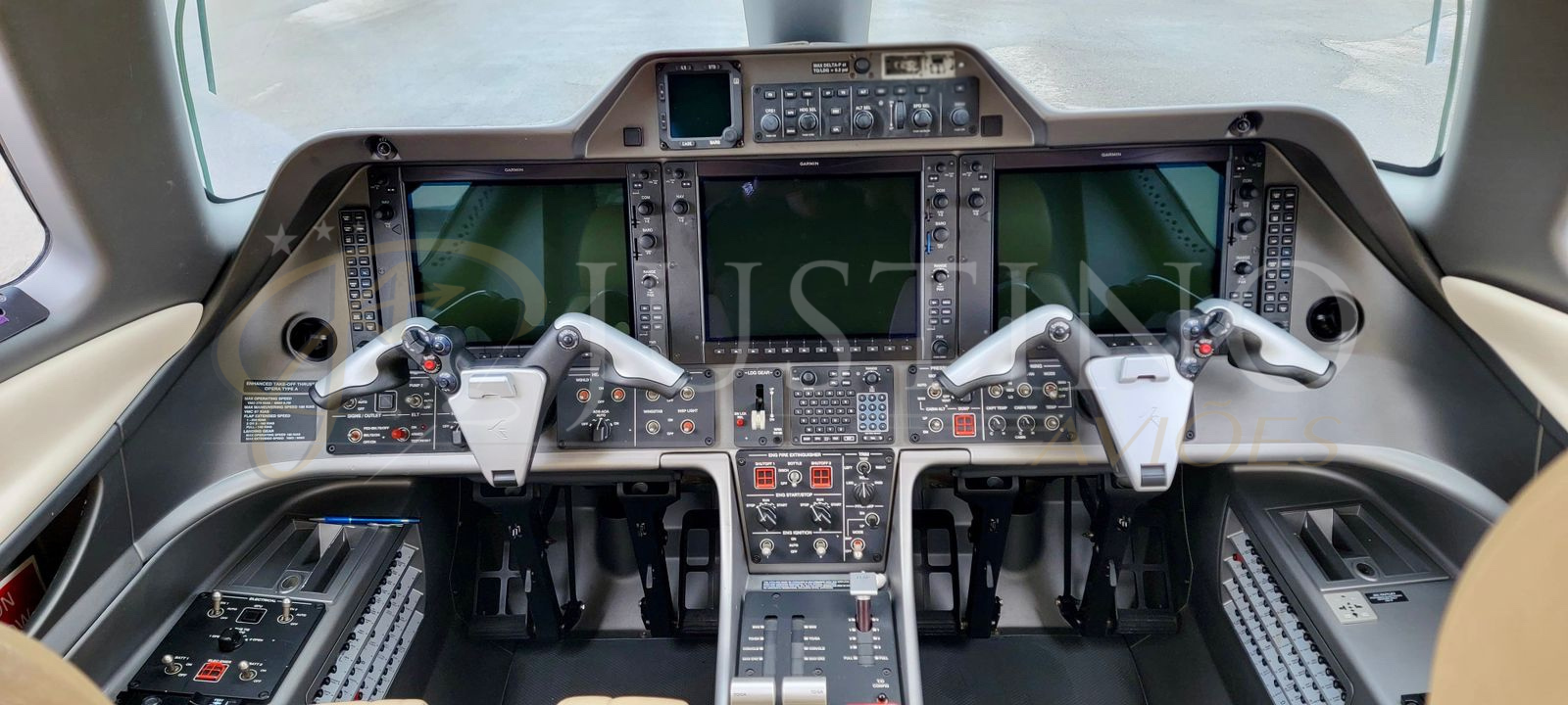 PHENOM 100 2011