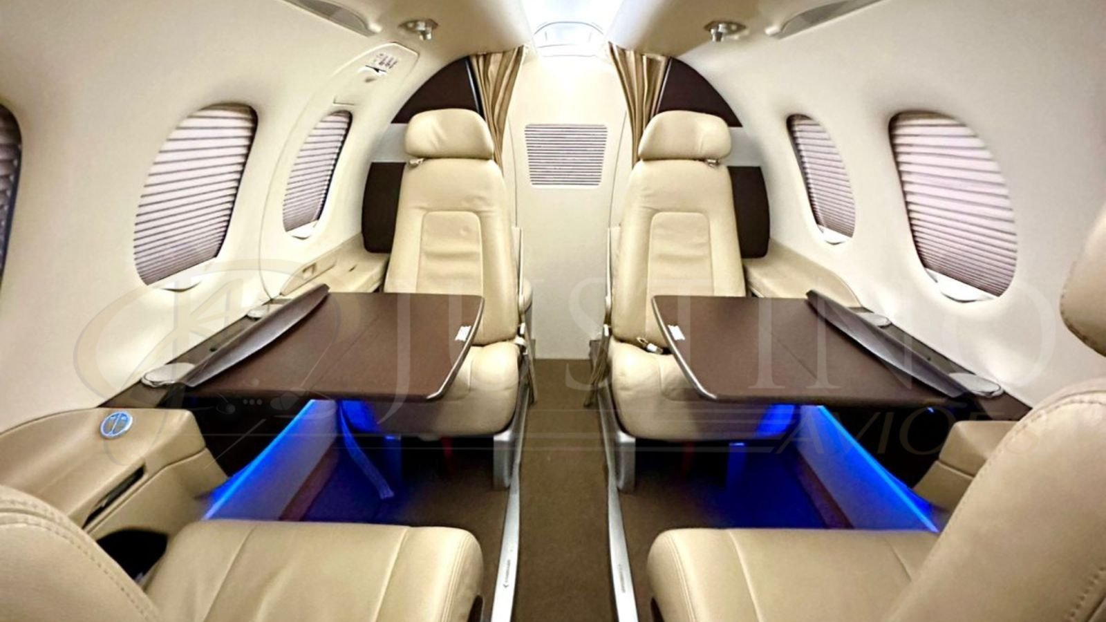 PHENOM 100 2011