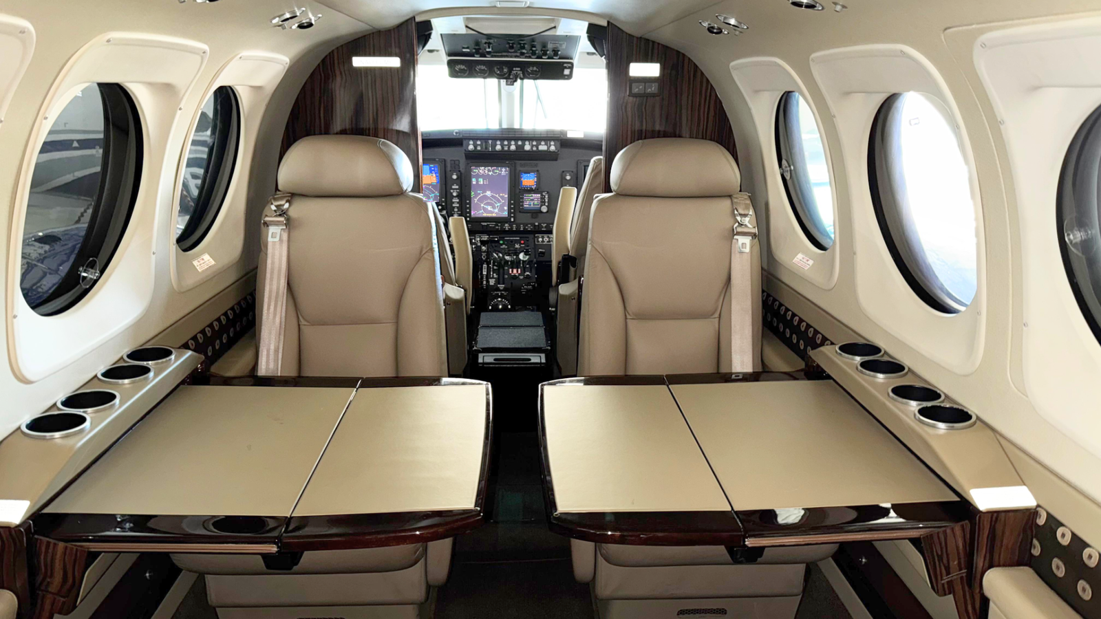 BEECHCRAFT KING AIR C90GTX 2012