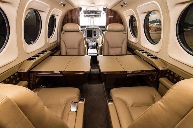 BEECHCRAFT KING AIR C90GTX 2012