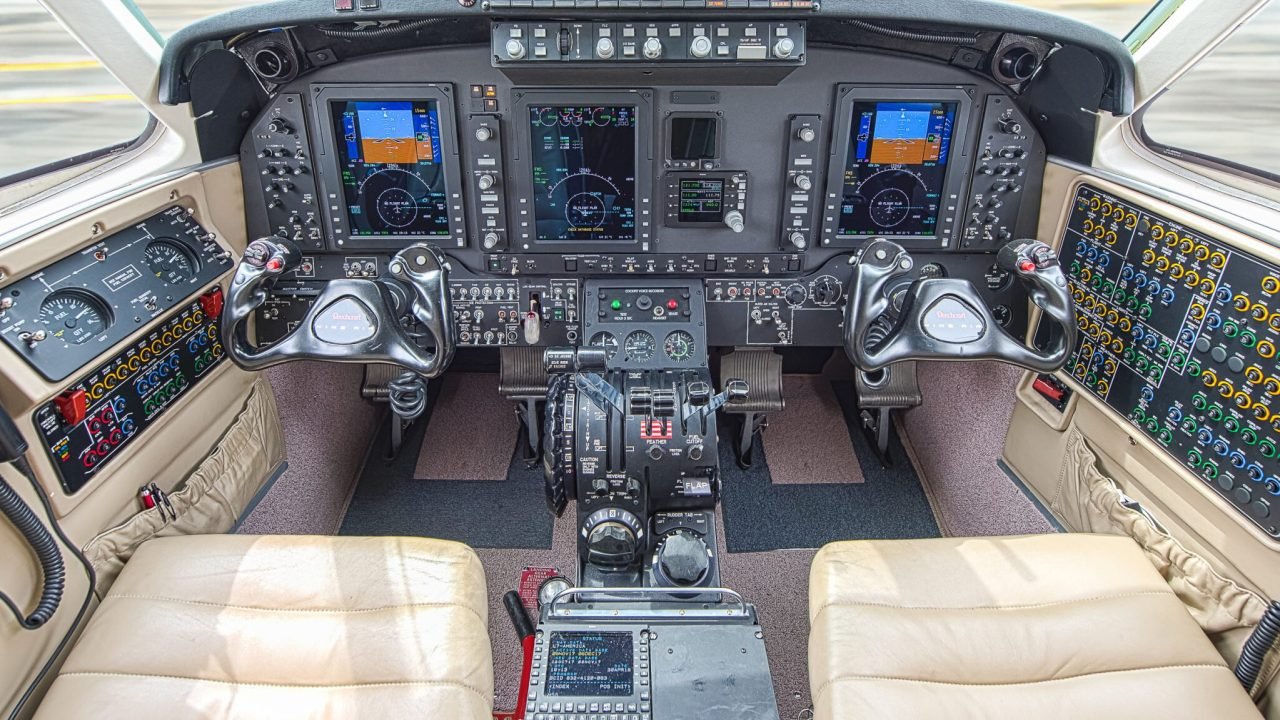 BEECHCRAFT KING AIR C90GTX 2012