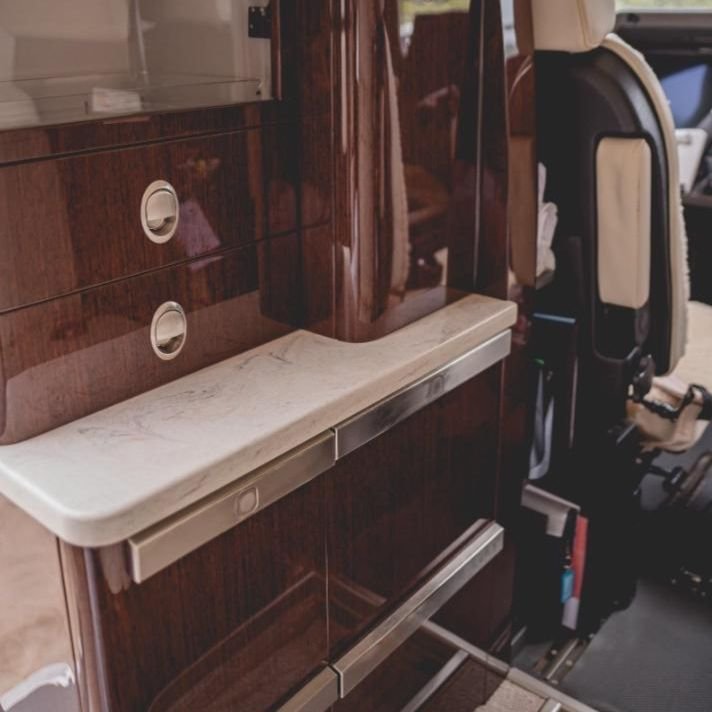 EMBRAER PHENOM 300 2016