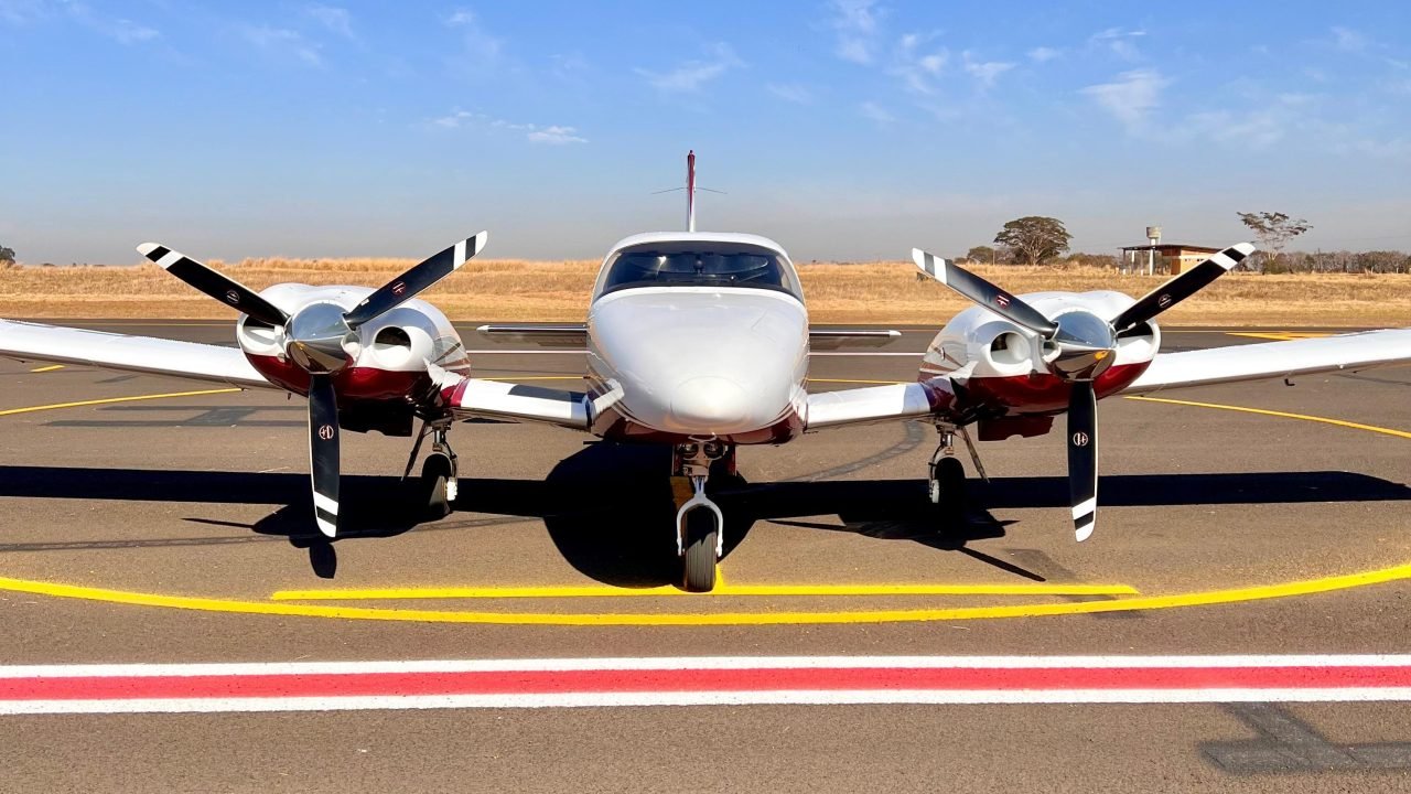 PIPER PA-34-220T SENECA V 2004
