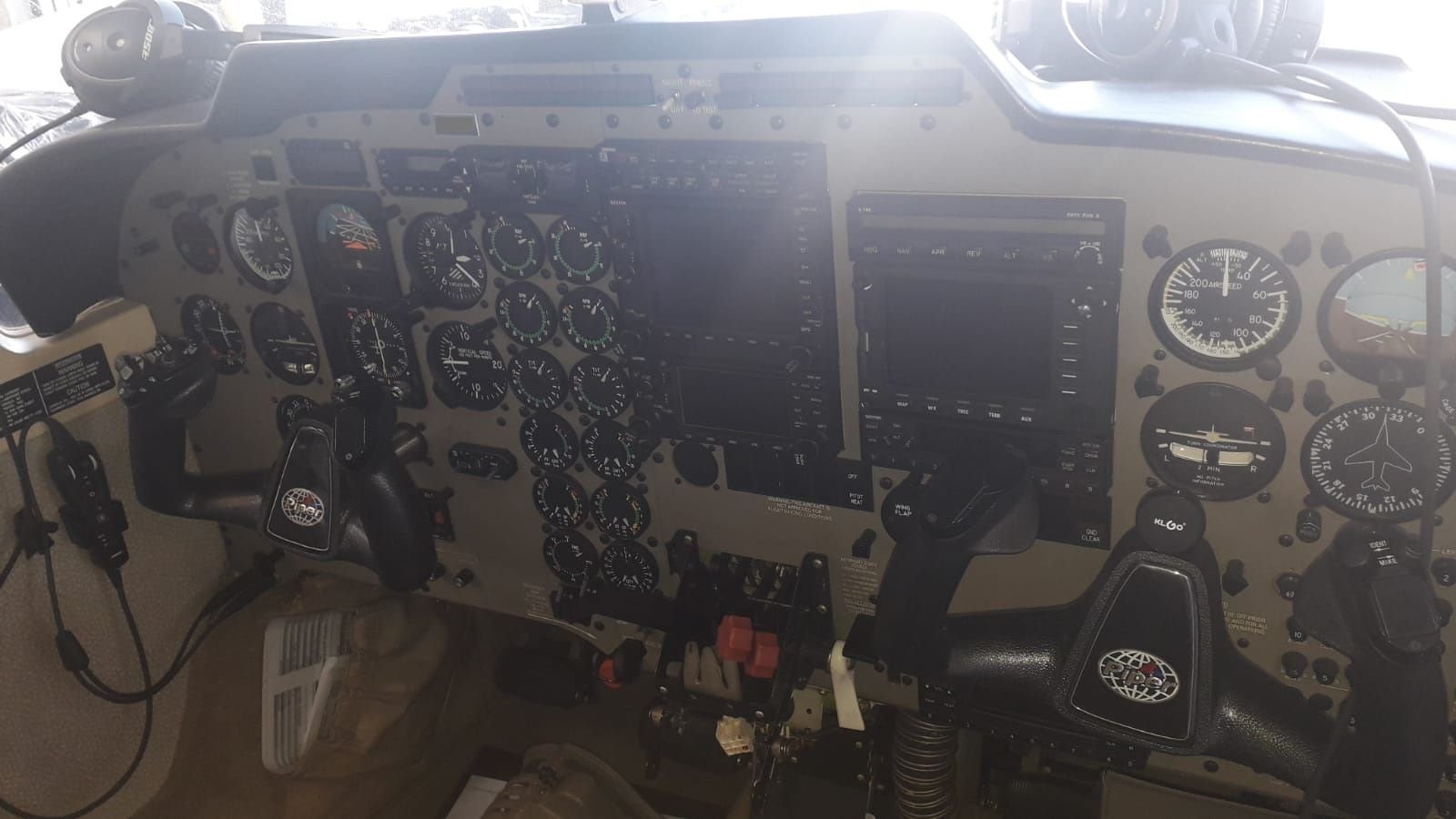 PIPER PA-34-220T SENECA V 2004