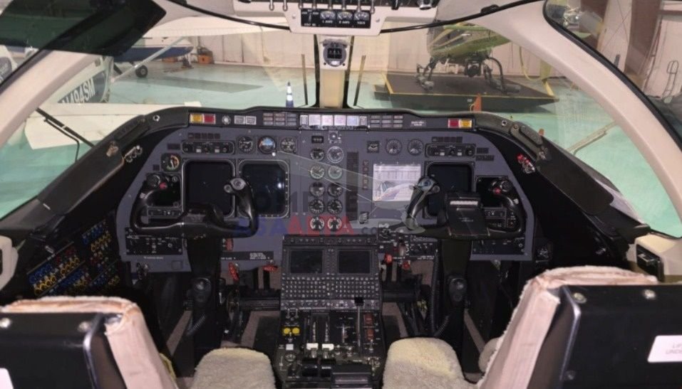 BEECHJET HAWKER 400XP 2006