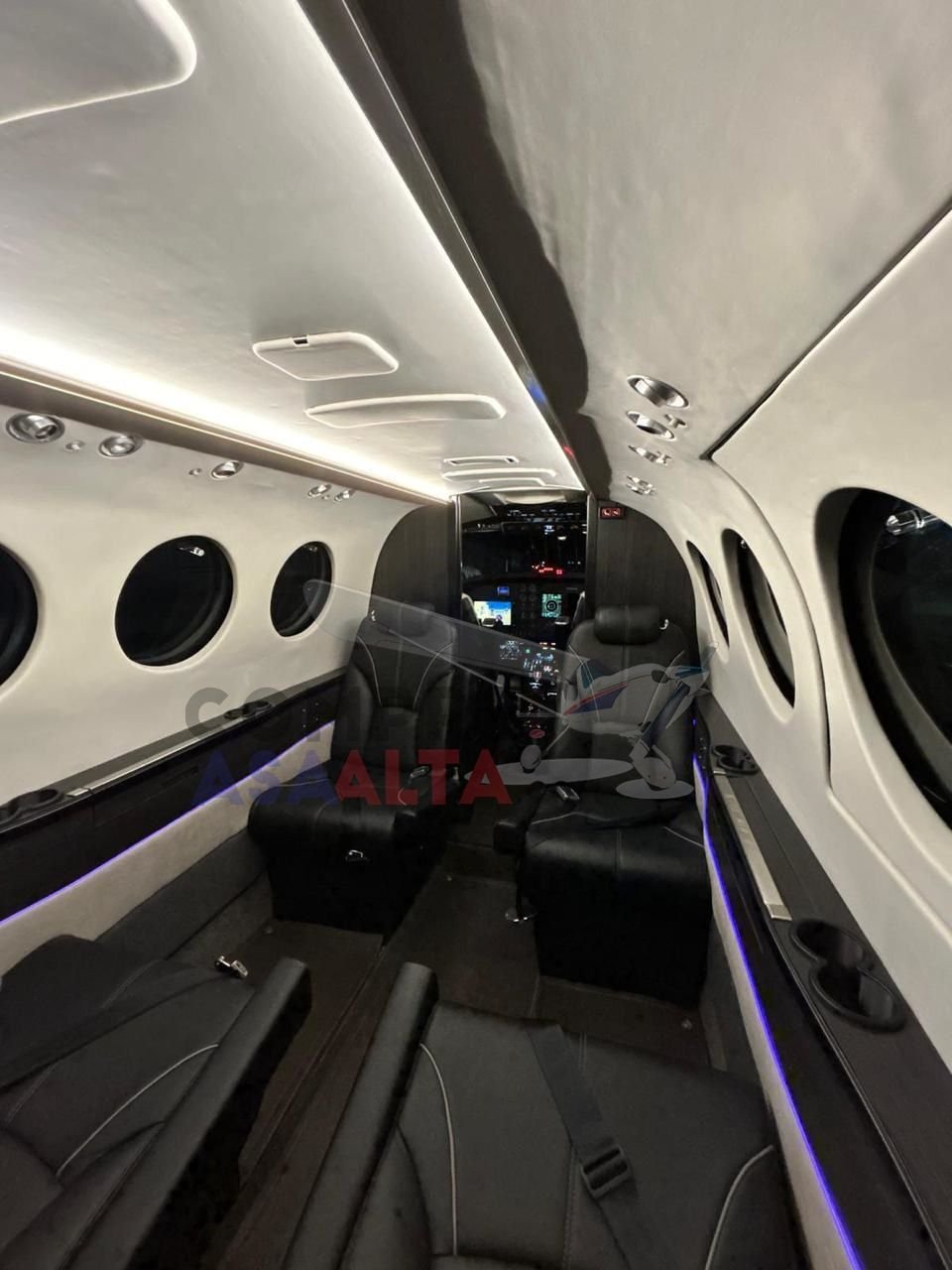 BEECHCRAFT KING AIR C90XP 1985