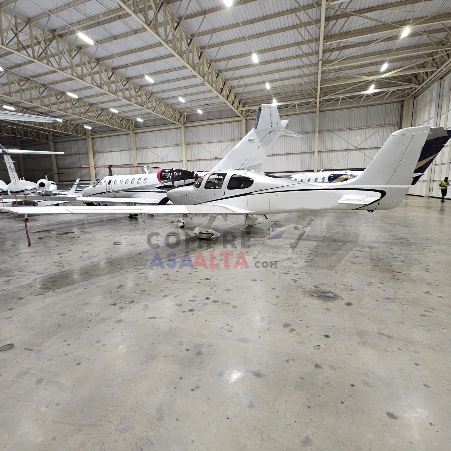 CIRRUS SR22 TN 2009
