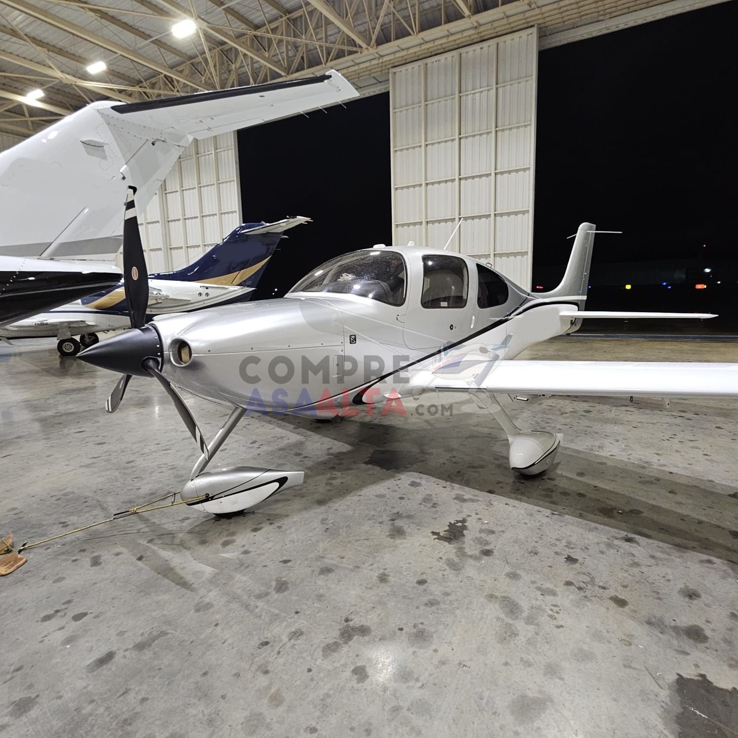 CIRRUS SR22 TN 2009