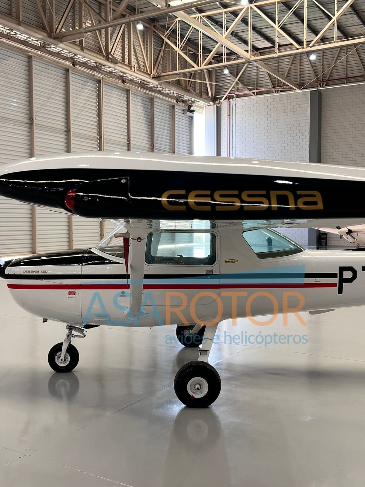 CESSNA 150M 1976