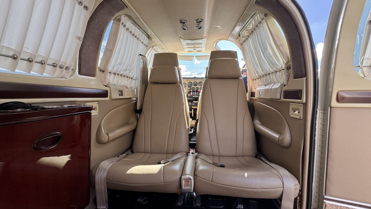 BEECHCRAFT BARON 58 1981
