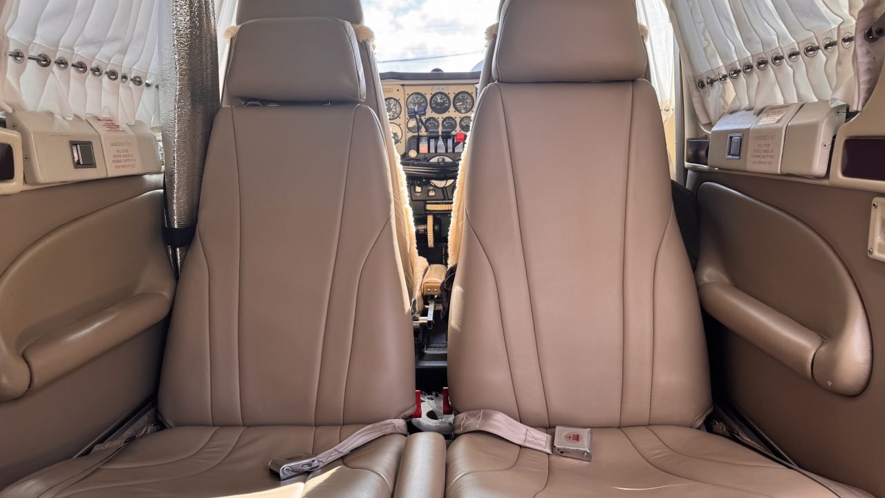 BEECHCRAFT BARON 58 1981