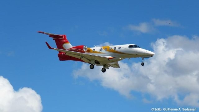 EMBRAER PHENOM 300 2014