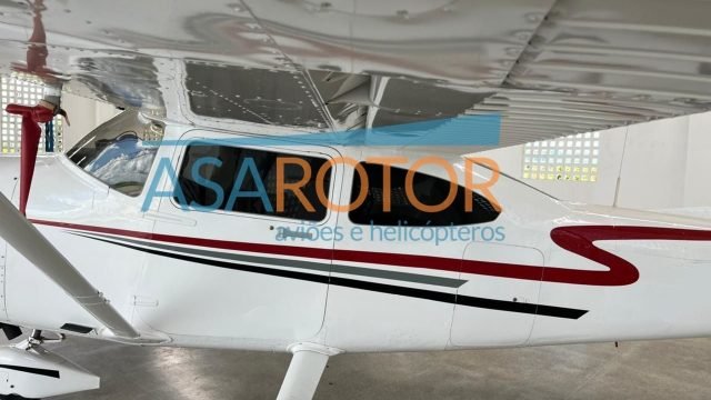 CESSNA T182T SKYLANE TURBO 2001