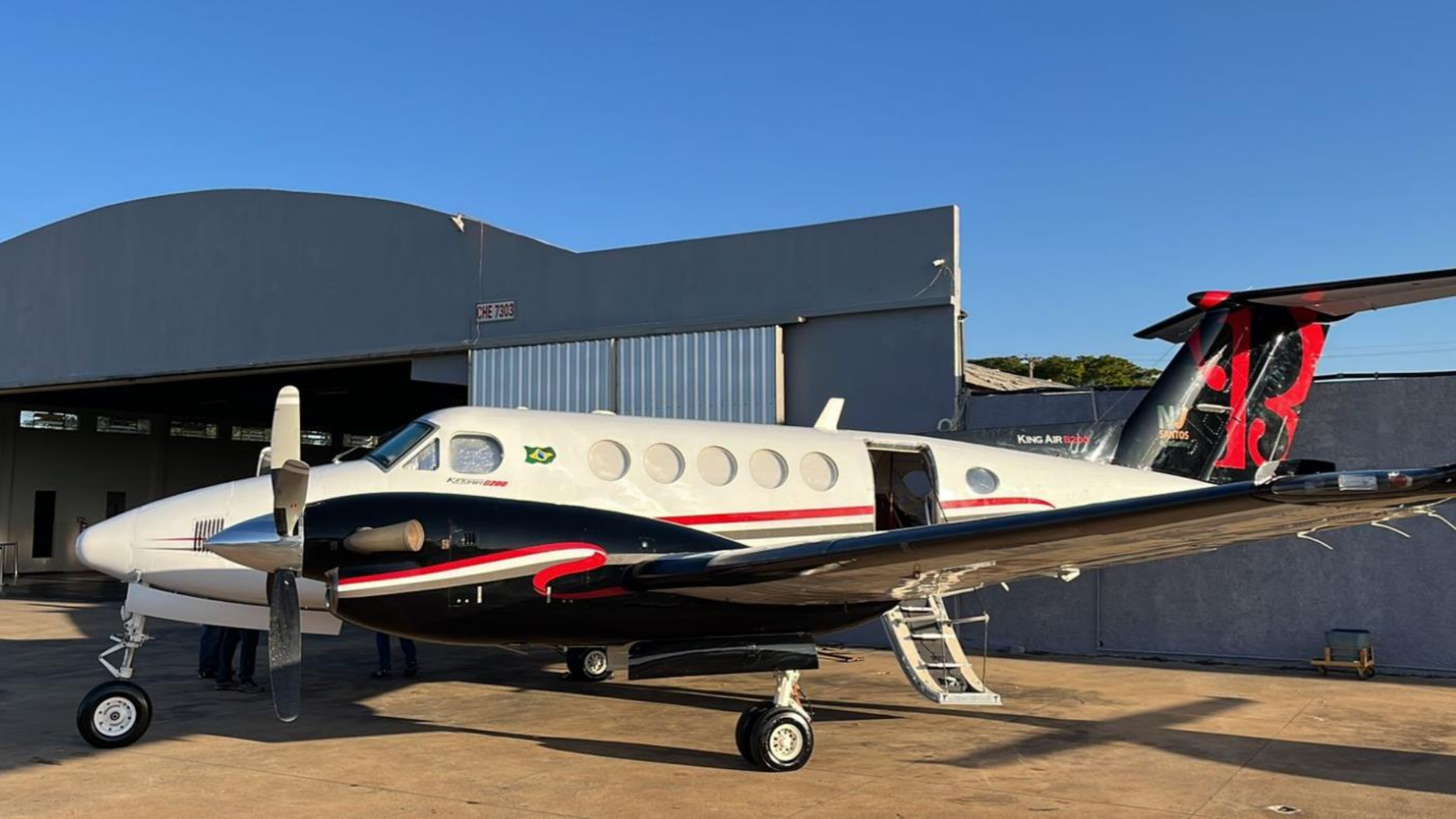 BEECRAFIT KING AIR B200 2004