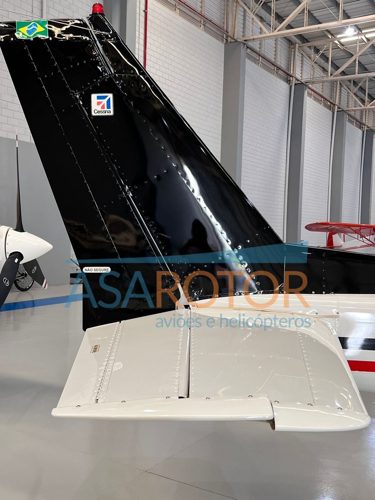CESSNA 150M 1976