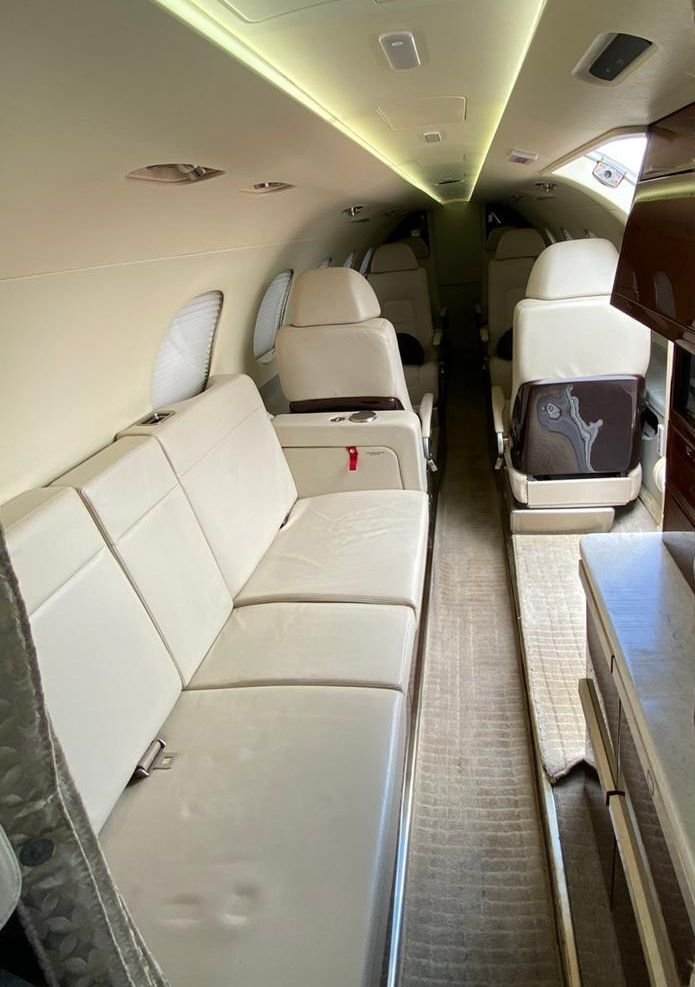 EMBRAER PHENOM 300 2014