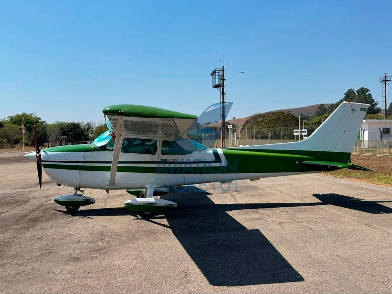 CESSNA 172M SKYHAWK 1974