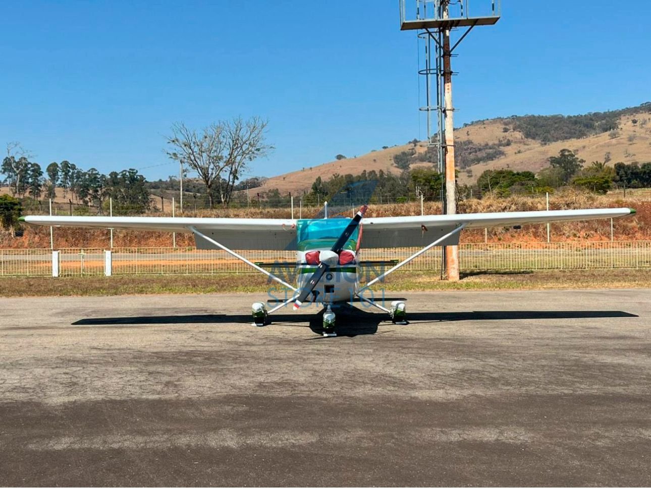 CESSNA 172M SKYHAWK 1974