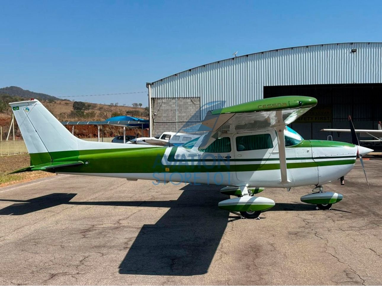 CESSNA 172M SKYHAWK 1974