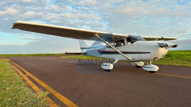 CESSNA 172R SKYHAWK 2002