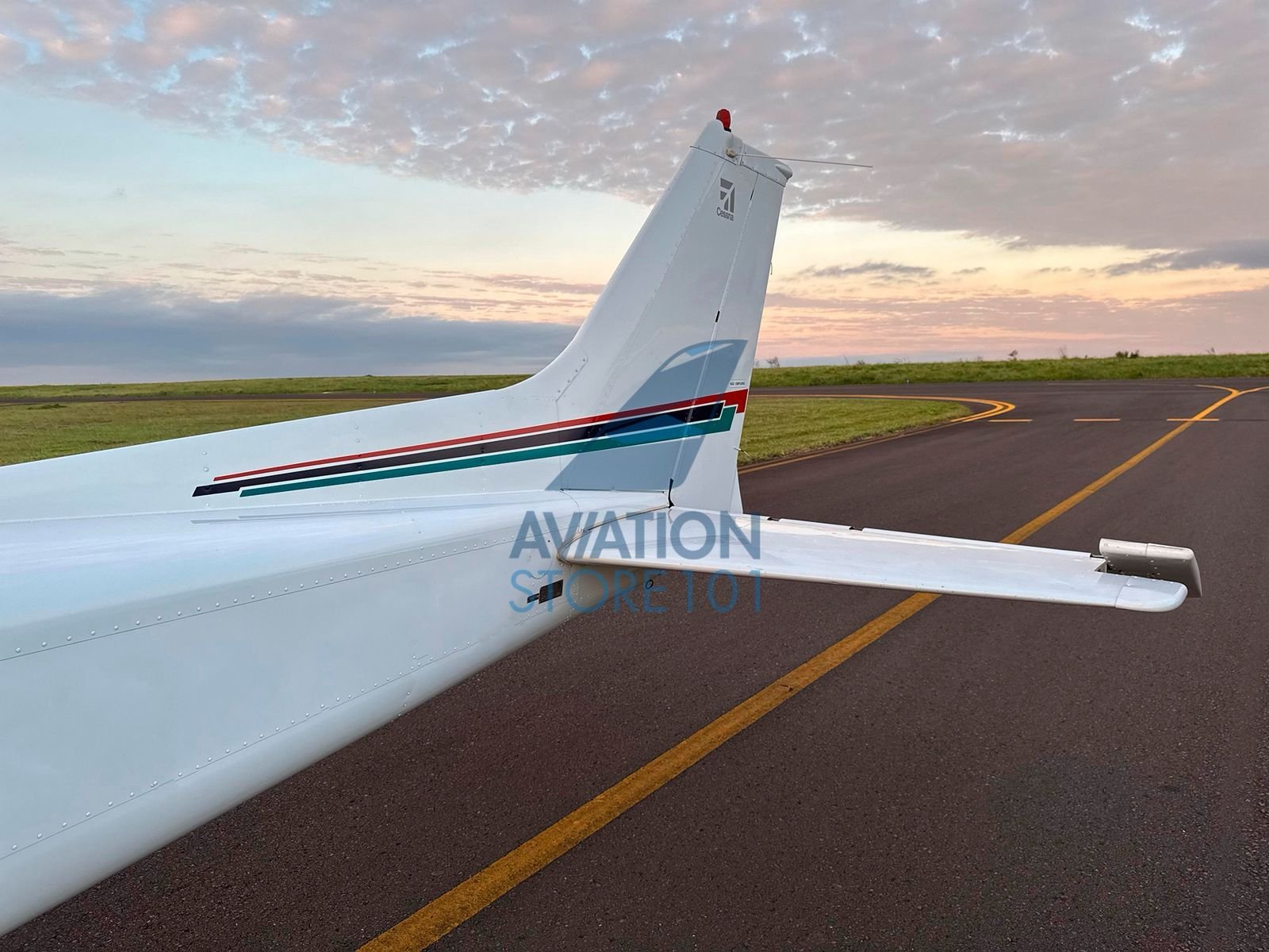 CESSNA 172R SKYHAWK 2002