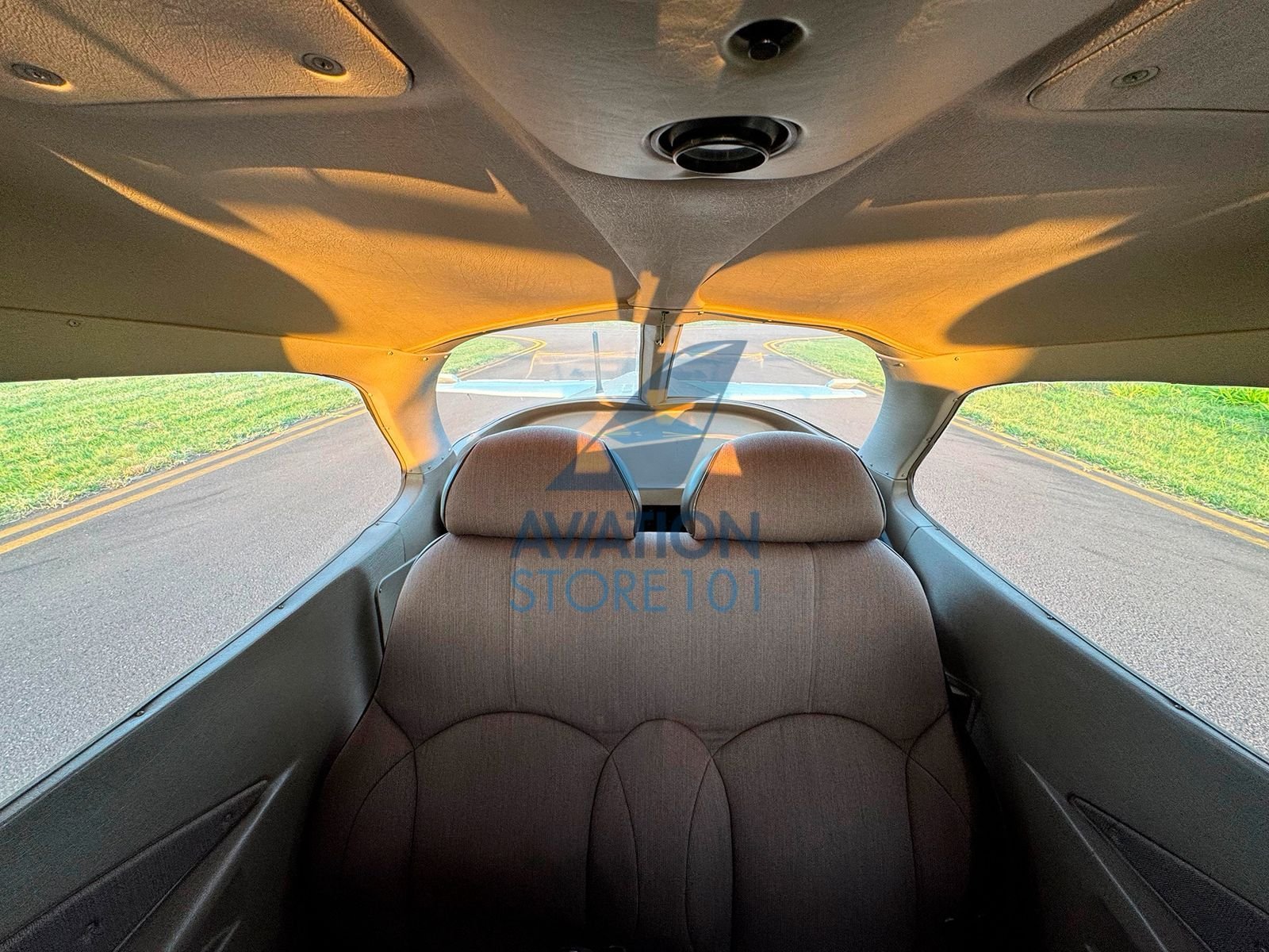 CESSNA 172R SKYHAWK 2002