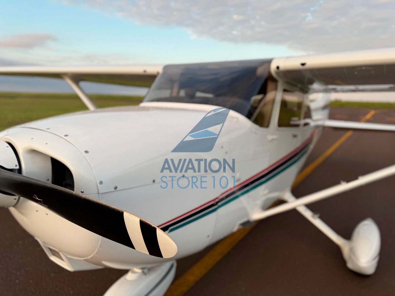 CESSNA 172R SKYHAWK 2002