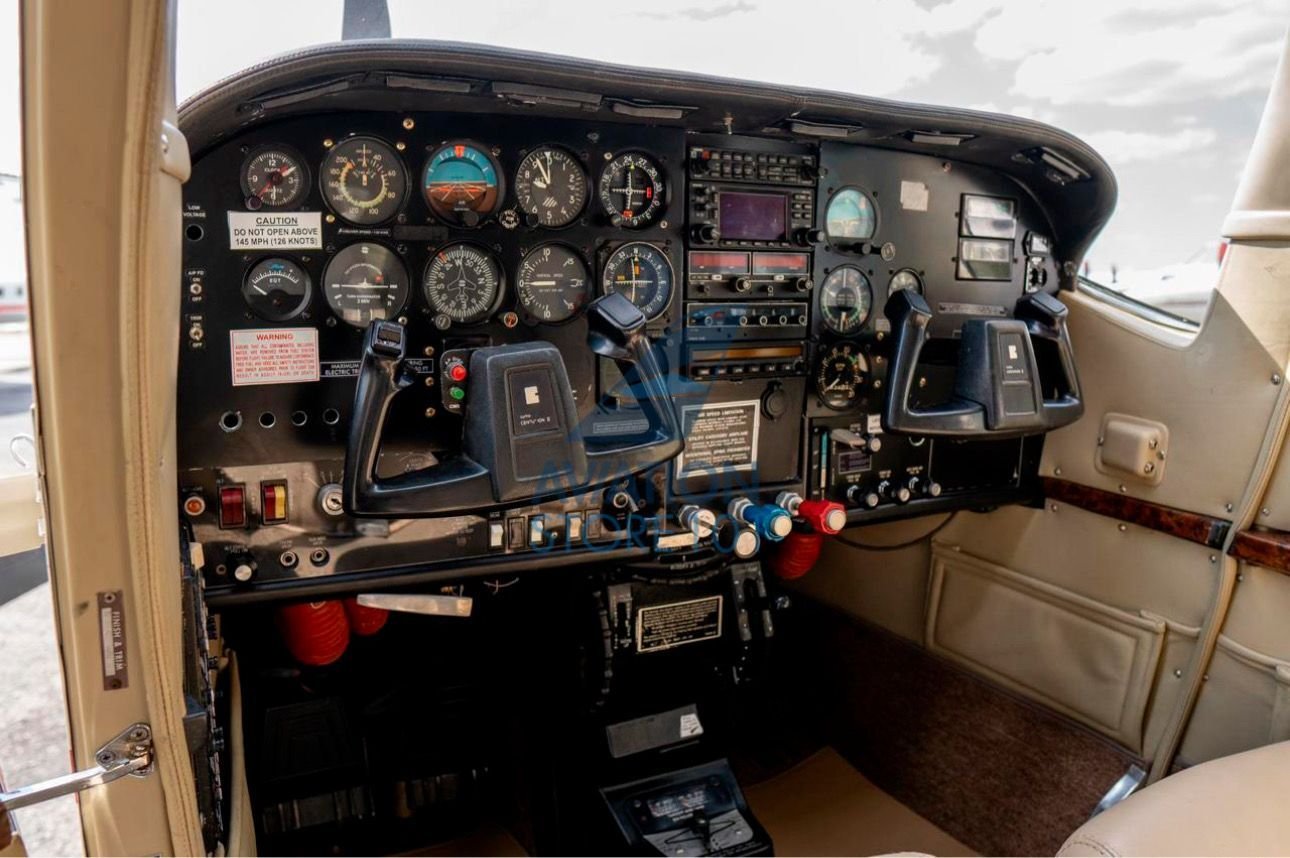CESSNA CENTURION T210N 1980