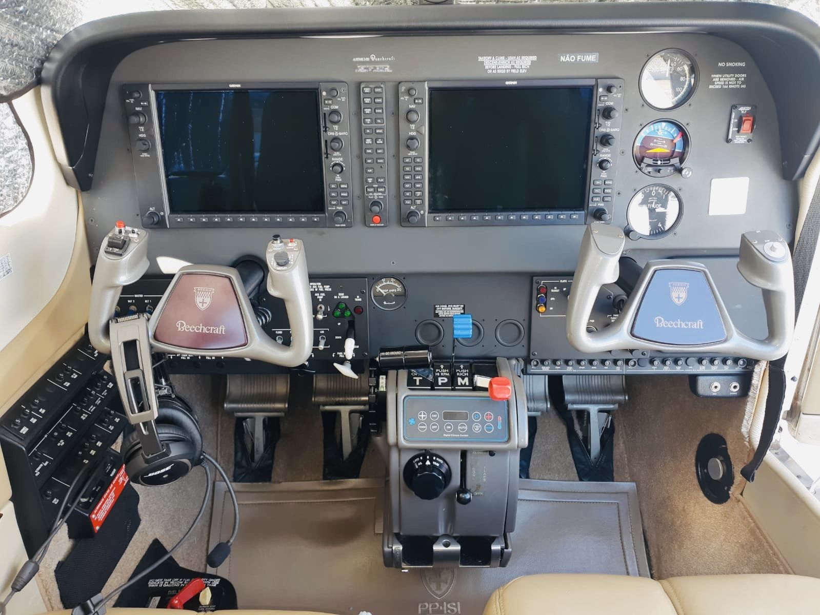 BEECHCRAFT BONANZA G36 2016
