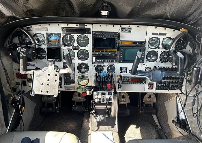 EMBRAER SENECA III EMB-810D 1988