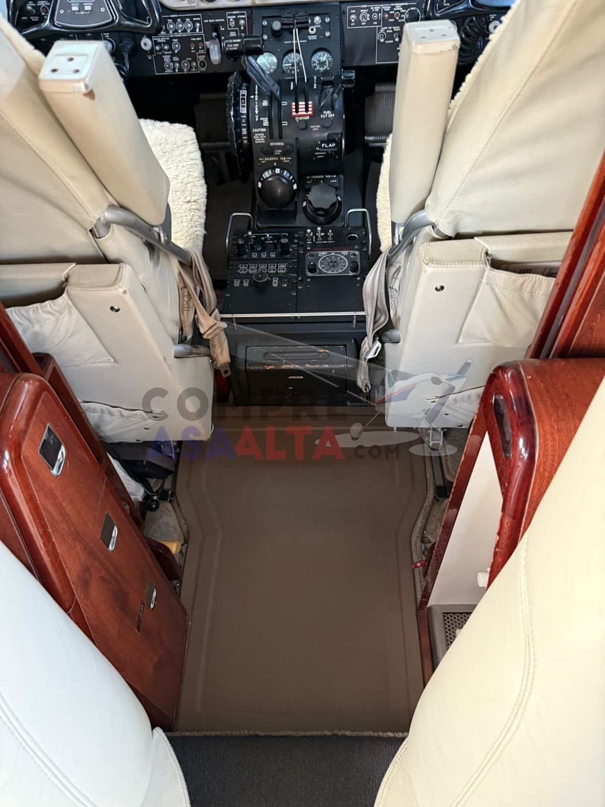 BEECHCRAFT KING AIR C90B 2004